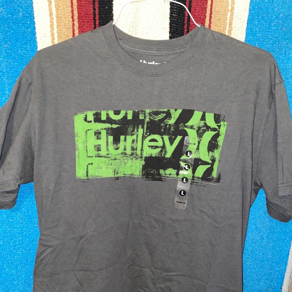 Hurley T-Shirt *NEW*